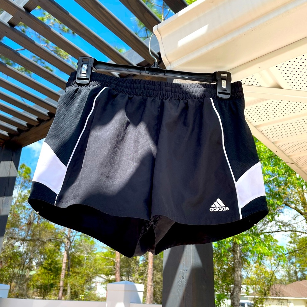 ☀️ Adidas Athletic Shorts, Size SM, Black & White
